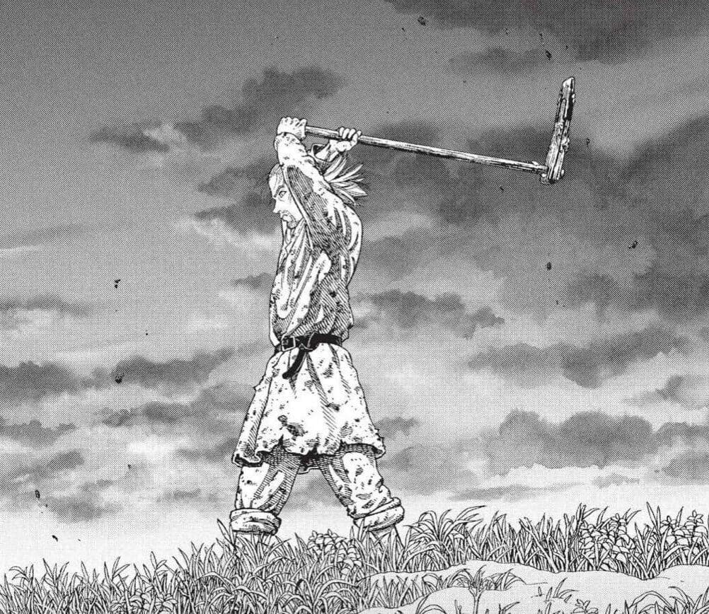 personagem usando uma enxada para arar o campo em mangá de vinland saga 