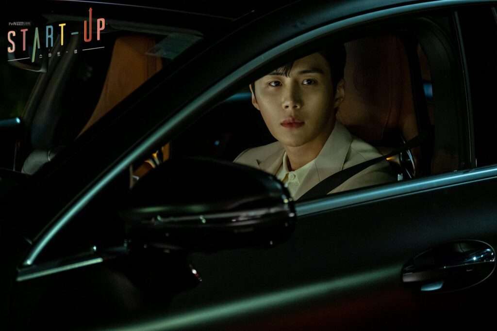 Han Ji Pyung dentro do carro